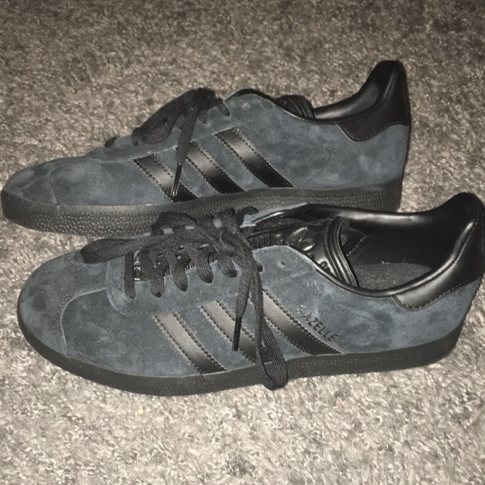 Black adida gazelles